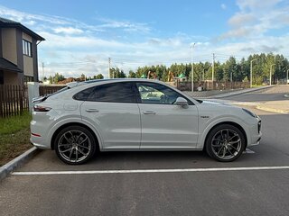 2021 Porsche Cayenne E-Hybrid Coupé III, серый, 9990000 рублей, вид 2