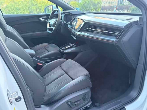 2025 Audi Q4 e-tron 40 I, белый - вид 11