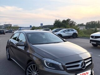 2013 Mercedes-Benz A-Класс 200 III (W176), серый, 1550000 рублей, вид 3