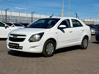 2020 Chevrolet Cobalt II Рестайлинг, белый, 699990 рублей, вид 3