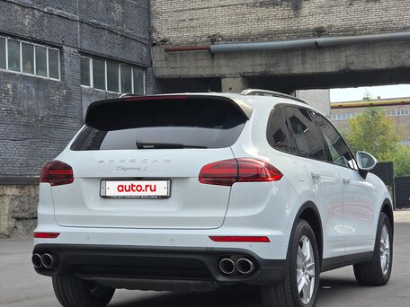 2014 Porsche Cayenne S II Рестайлинг (958), белый, 3800000 рублей, вид 4