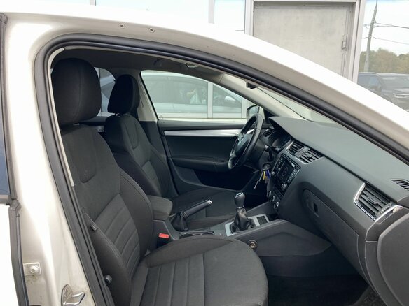 2014 Skoda Octavia III (A7), белый, 849000 рублей - вид 18