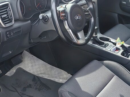 2020 Kia Sportage IV Рестайлинг, синий, 1990000 рублей, вид 5