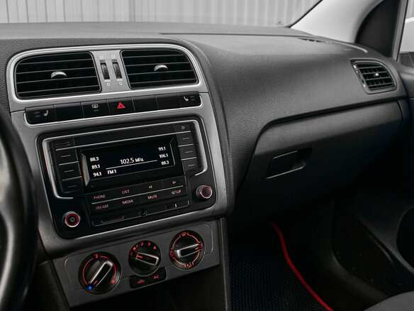 2019 Volkswagen Polo V Рестайлинг, белый, 1230000 рублей - вид 13