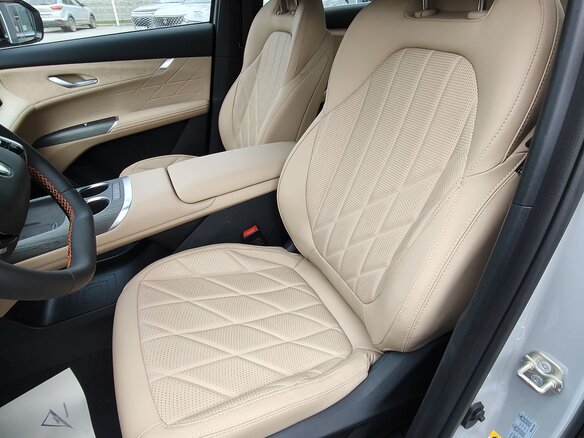 2025 Changan CS75 Plus IV, серый, 4099900 рублей - вид 19