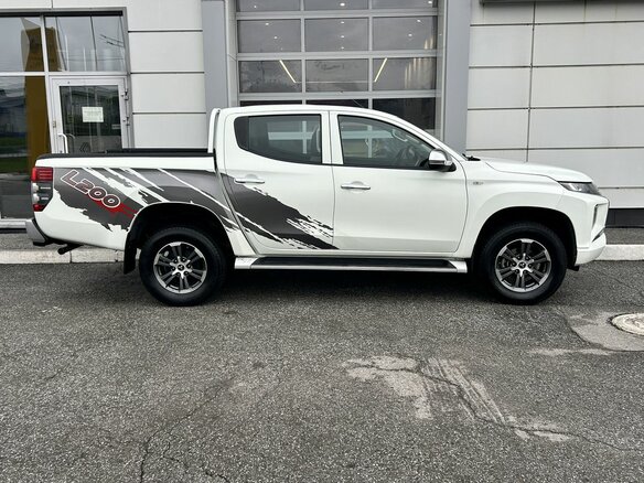 2021 Mitsubishi L200 V Рестайлинг, белый, 2600000 рублей - вид 4