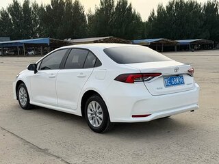 2023 Toyota Corolla XII (E210) Рестайлинг, белый, 1599000 рублей, вид 4