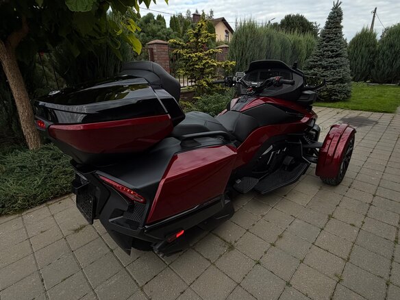 2023 BRP Can-Am Spyder, красный, 2030000 рублей - вид 10