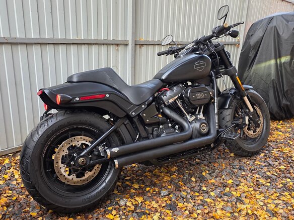 2017 Harley-Davidson Fat Bob, чёрный, 1590000 рублей - вид 1