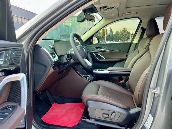 2023 BMW X1 Long 20Li sDrive III (U11/U12), серый, 2959010 рублей - вид 9