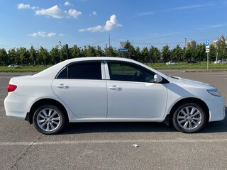 2013 Toyota Corolla X (E140, E150) Рестайлинг, белый, 1600000 рублей, вид 2