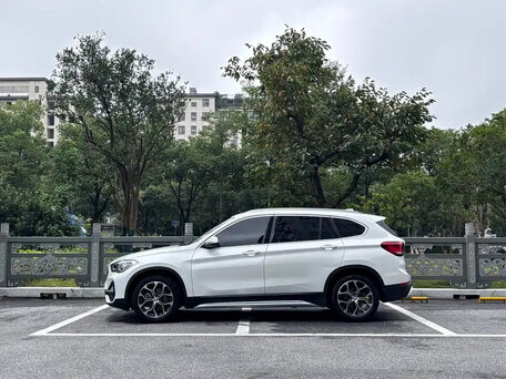 2021 BMW X1 Long 20Li sDrive II (F48) Рестайлинг, белый, 2000000 рублей, вид 5