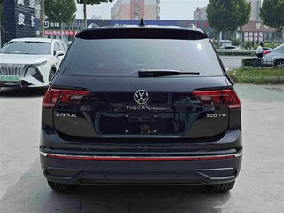 2025 Volkswagen Tiguan L II Рестайлинг (China Market), чёрный, 2505000 рублей, вид 5