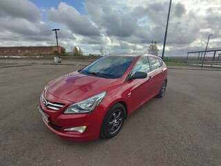2015 Hyundai Solaris I Рестайлинг, красный, 890000 рублей, вид 1