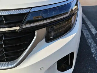 2023 Kia Seltos I Рестайлинг, белый, 1750000 рублей, вид 3