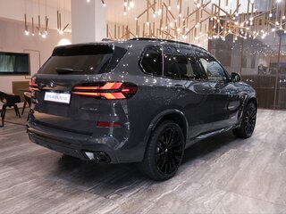 2026 BMW X5 40d IV (G05/G18) Рестайлинг, серый, 18200000 рублей, вид 2