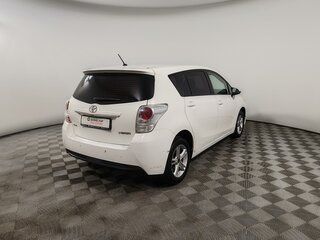 2013 Toyota Verso I Рестайлинг, белый, 1175000 рублей, вид 5