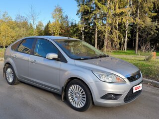 2010 Ford Focus II Рестайлинг, серебристый, 690000 рублей, вид 1