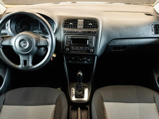 2014 Volkswagen Polo V, белый, 985000 рублей, вид 5