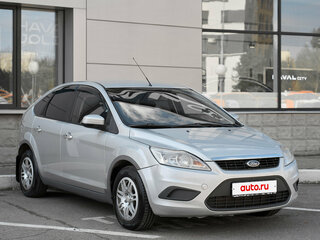 2010 Ford Focus II Рестайлинг, серебристый, 323000 рублей, вид 3