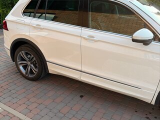 2018 Volkswagen Tiguan II, белый, 3400000 рублей, вид 2