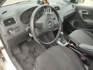 2013 Volkswagen Polo V, белый, 850000 рублей, вид 5
