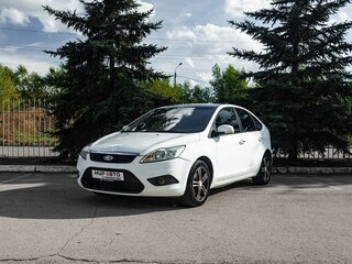 2009 Ford Focus II Рестайлинг, белый, 512000 рублей, вид 3