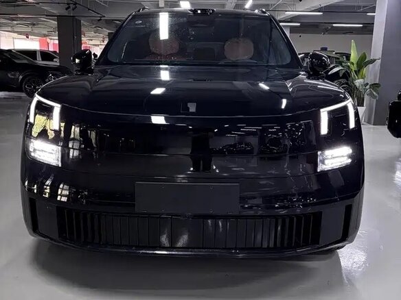 2026 Lynk & Co 900, чёрный - вид 1