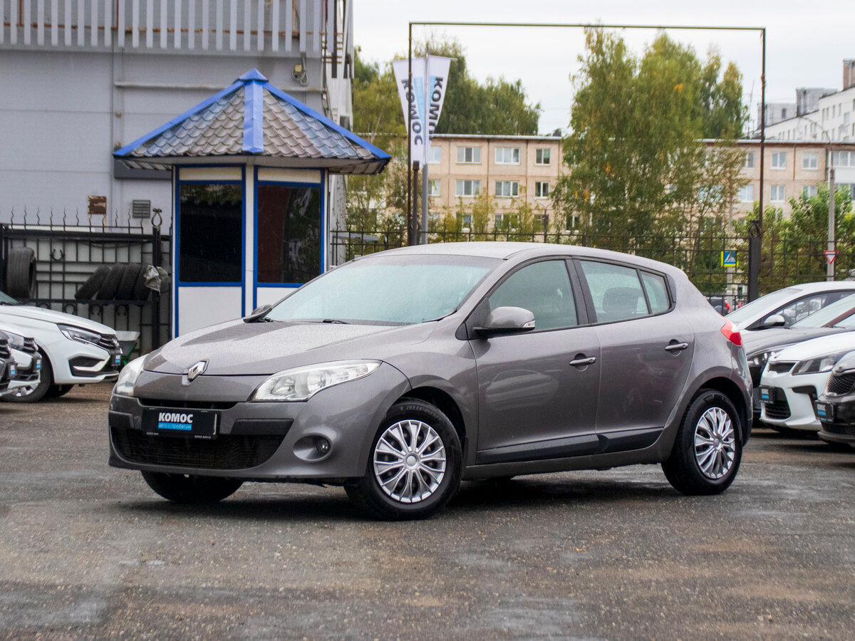 Открыть фотографии: Renault Megane III