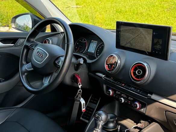 2014 Audi A3 III (8V), чёрный - вид 1