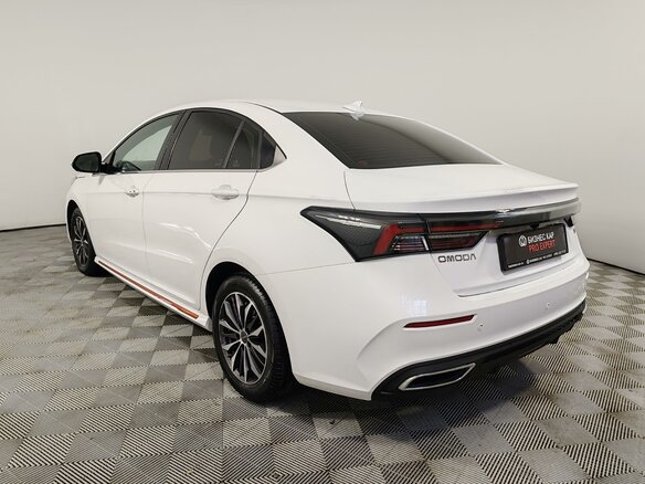 2023 Omoda S5, белый, 1175000 рублей - вид 6