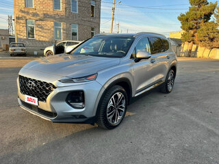 2019 Hyundai Santa Fe IV, серебристый, 3175000 рублей, вид 1