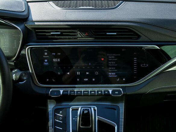 2022 Geely Atlas Pro, серый, 1830000 рублей - вид 19