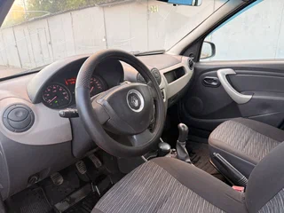 2011 Renault Logan I Рестайлинг, синий, 210000 рублей, вид 5