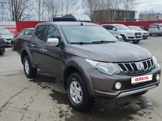2018 Mitsubishi L200 V, коричневый, 2500000 рублей, вид 3