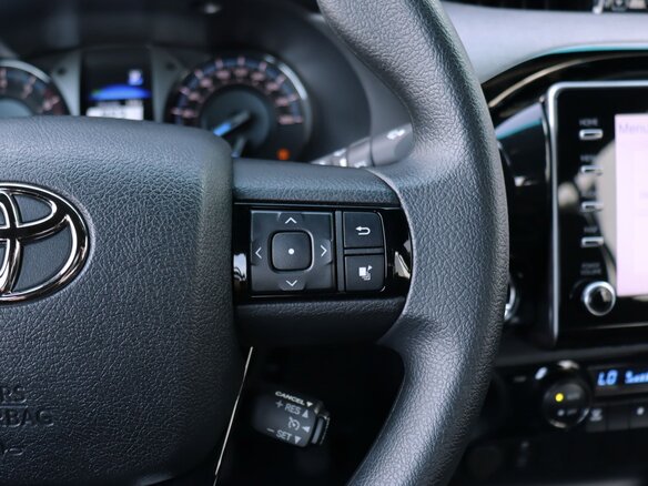 2026 Toyota Hilux VIII Рестайлинг 3, чёрный, 9000000 рублей - вид 27