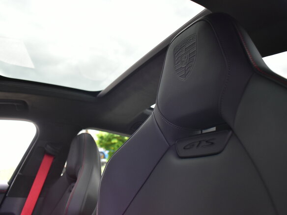 2026 Porsche Panamera GTS III, серый - вид 16