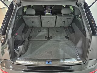 2026 Audi Q7 55 TFSI II (4M) Рестайлинг 2, чёрный, 12800678 рублей, вид 5