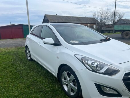 2016 Hyundai i30 II Рестайлинг, белый, 760000 рублей, вид 3