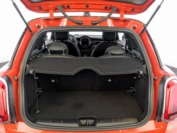 2020 Mini Hatch Cooper III (F55/F56) Рестайлинг, оранжевый, 2330000 рублей - вид 9