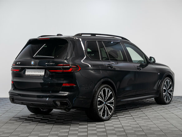 2026 BMW X7 40d I (G07) Рестайлинг, чёрный, 18390000 рублей - вид 1