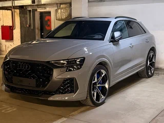 2025 Audi RS Q8 Performance I Рестайлинг, серебристый, 20900000 рублей, вид 4