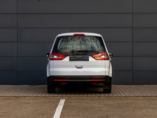 2013 Ford Galaxy II Рестайлинг, белый, 1395000 рублей, вид 5