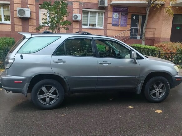 2002 Lexus RX 300 I, серебристый, 650000 рублей - вид 3