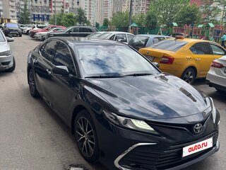 2022 Toyota Camry VIII (XV70) Рестайлинг, чёрный, 2550000 рублей, вид 1