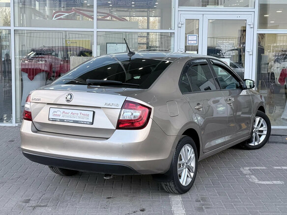 2018 Skoda Rapid I Рестайлинг, бежевый, 1349000 рублей - вид 1