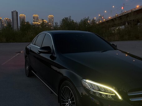 2020 Mercedes-Benz C-Класс 180 IV (W205) Рестайлинг, чёрный, 2600000 рублей, вид 2