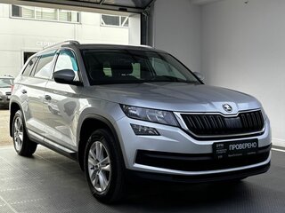 2018 Skoda Kodiaq I, серебристый, 1800000 рублей, вид 3