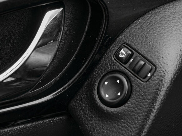 2014 Nissan Qashqai II, чёрный, 1450000 рублей - вид 21