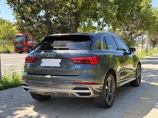 2022 Audi Q3 35 TFSI II (F3), серый, 2569000 рублей, вид 4
